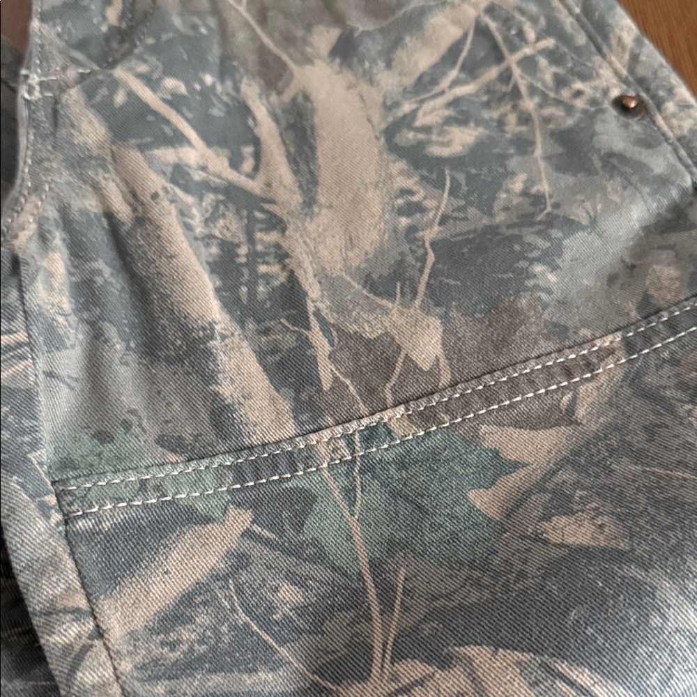 Abercrombie & Fitch Kids Camouflage Pants - Picture 5 of 5